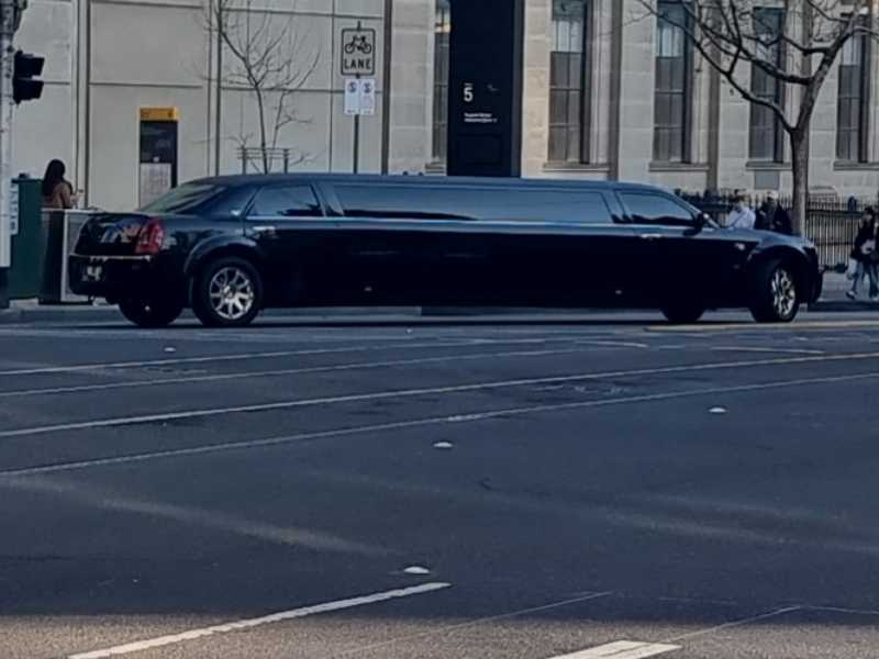 Chrysler 300C Limousine spotted in Melbourne