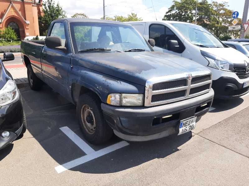 Dodge Dakota spotted in Dresden