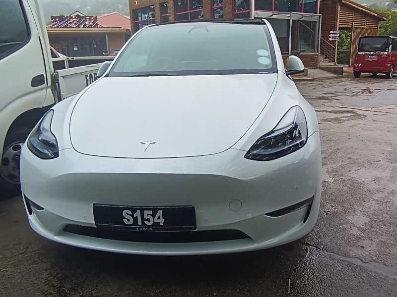 Tesla Model 3 spotted in Victoria