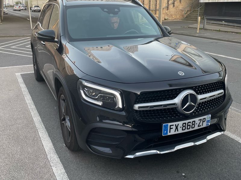 Mercedes-Benz GLB spotted in Bourges
