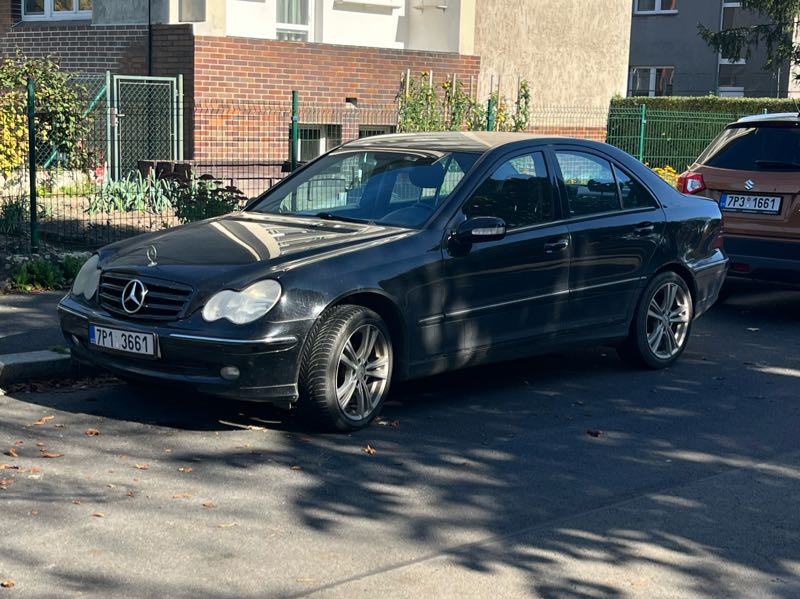 Mercedes-Benz C-Class (2005) spotted in Klatovy, Czechia