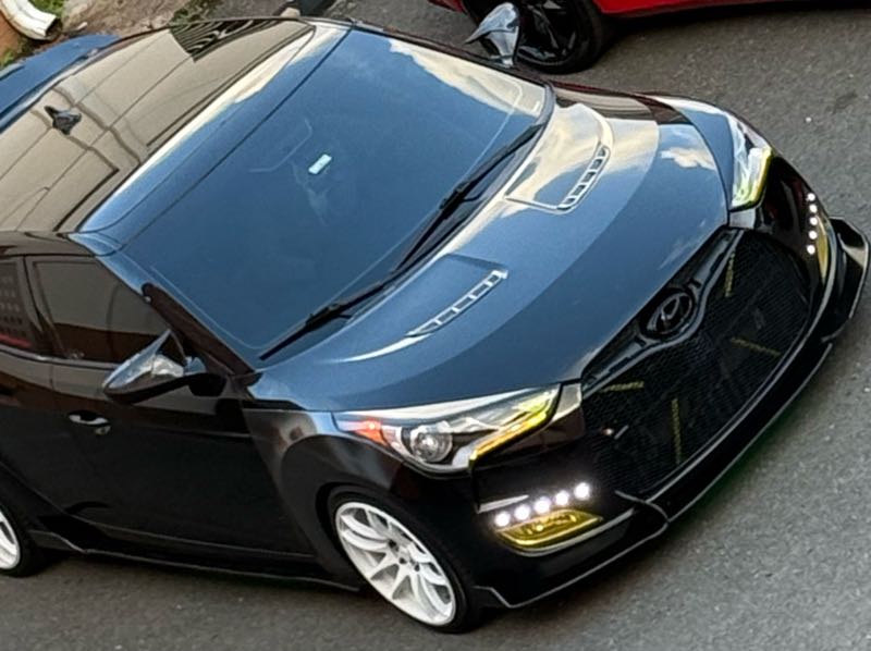 Hyundai Veloster spotted in Bayamón