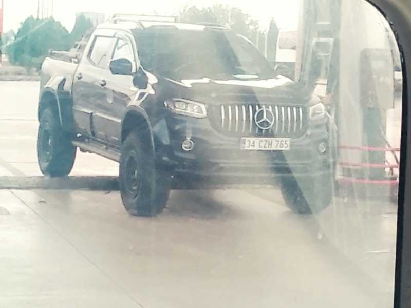 Mercedes-Benz X-Class spotted in İzmit