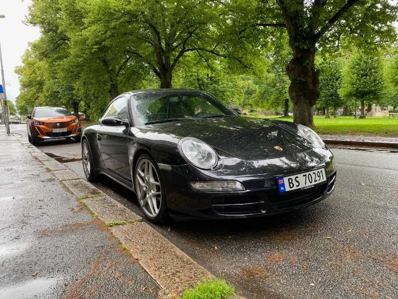 Porsche 911 Carrera spotted in Geilo