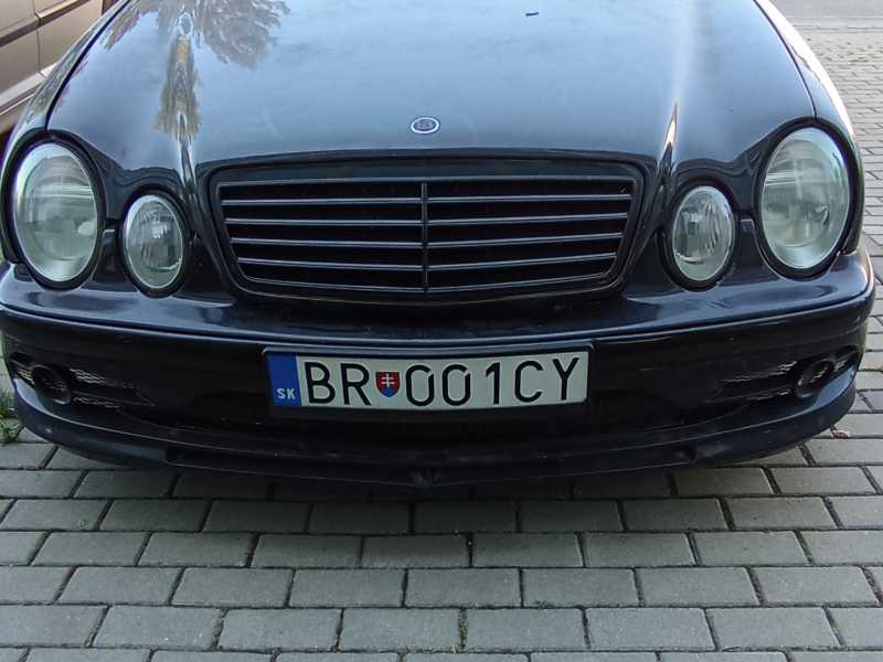 Mercedes-Benz E-Class (2003) spotted in Brezno, Slovakia