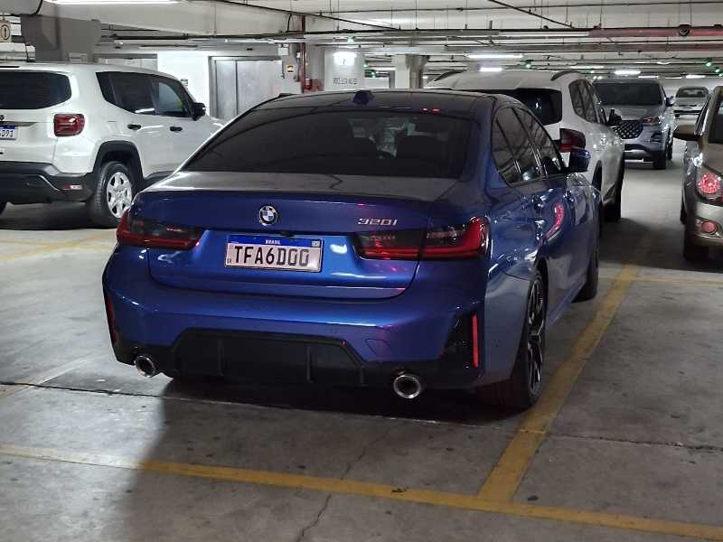BMW 320i spotted in Goiânia