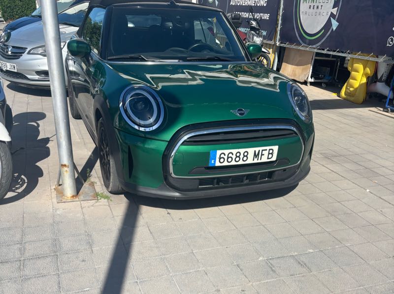 Mini Cooper (2021) spotted in Palma, Spain