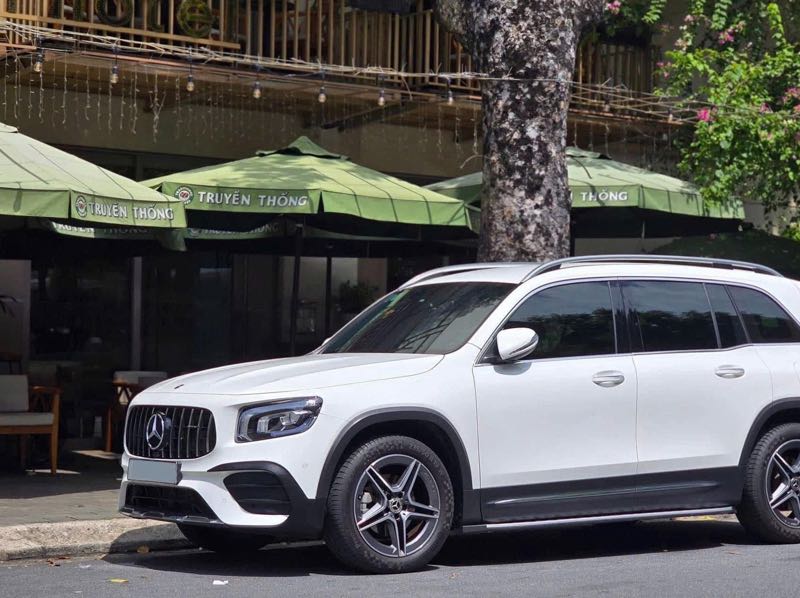 Mercedes-Benz GLB spotted in Chí Linh