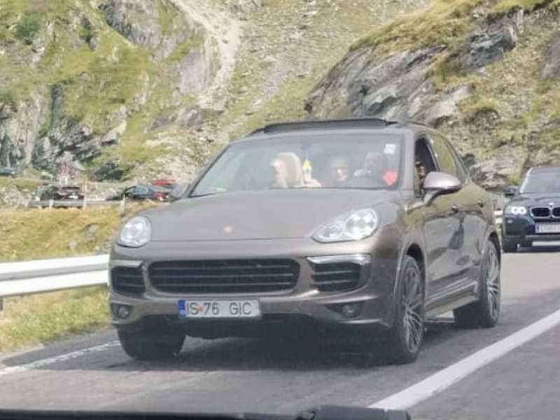 Porsche Cayenne spotted in Victoria