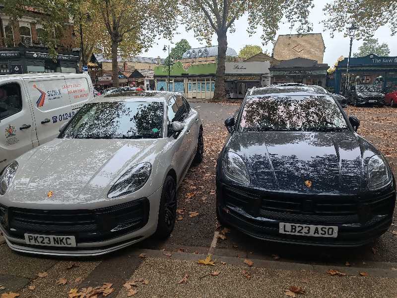 Porsche Cayenne (2023) spotted in London, United Kingdom