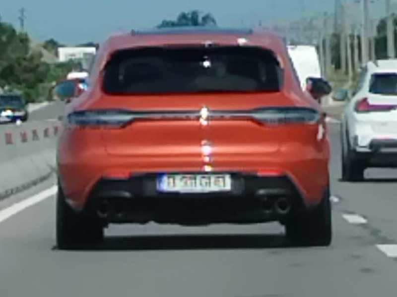 Porsche Macan spotted in Vad