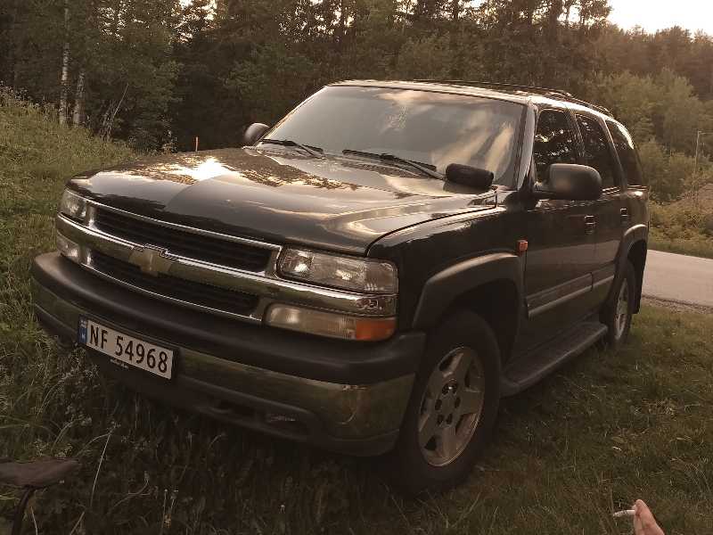 Chevrolet Tahoe (2002) spotted in Dalen, Norway