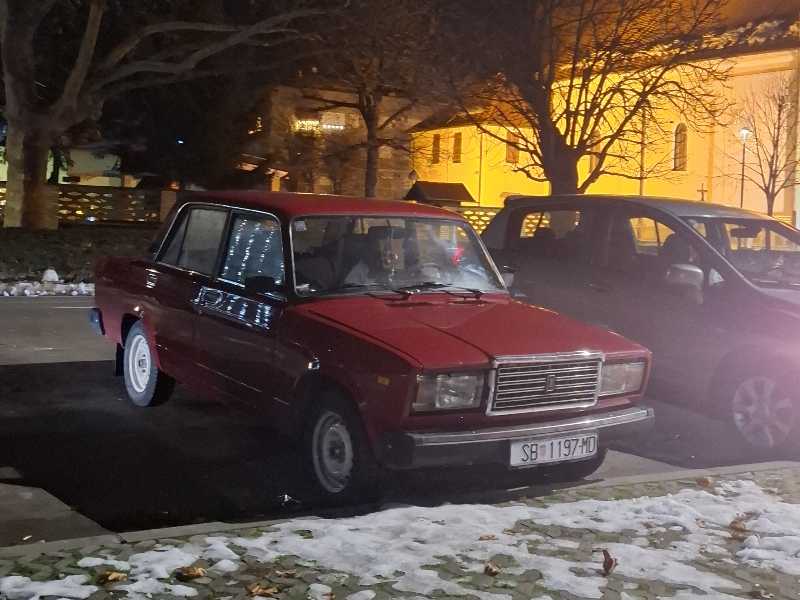 Lada 2105 spotted in Županja