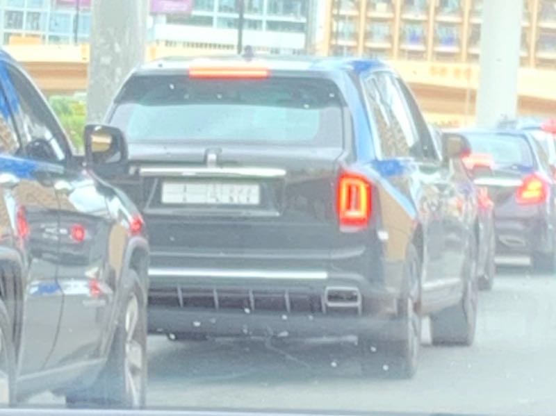 Lincoln Navigator spotted in Dubai