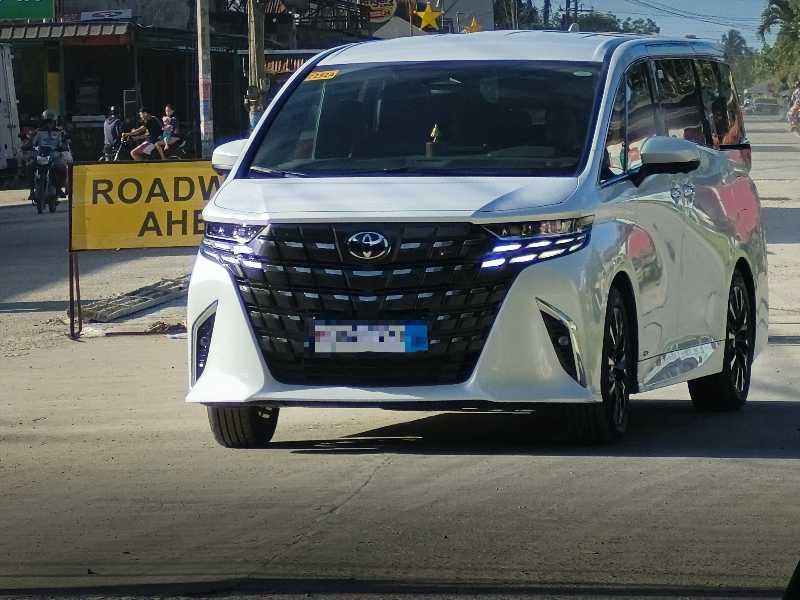 Toyota Alphard spotted in Tagbilaran City