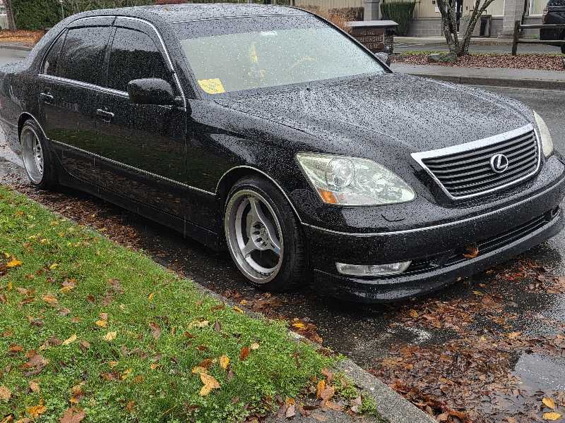 Lexus LS 430 spotted in Everett
