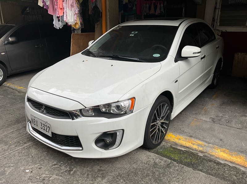 Mitsubishi Lancer spotted in Mandaluyong City