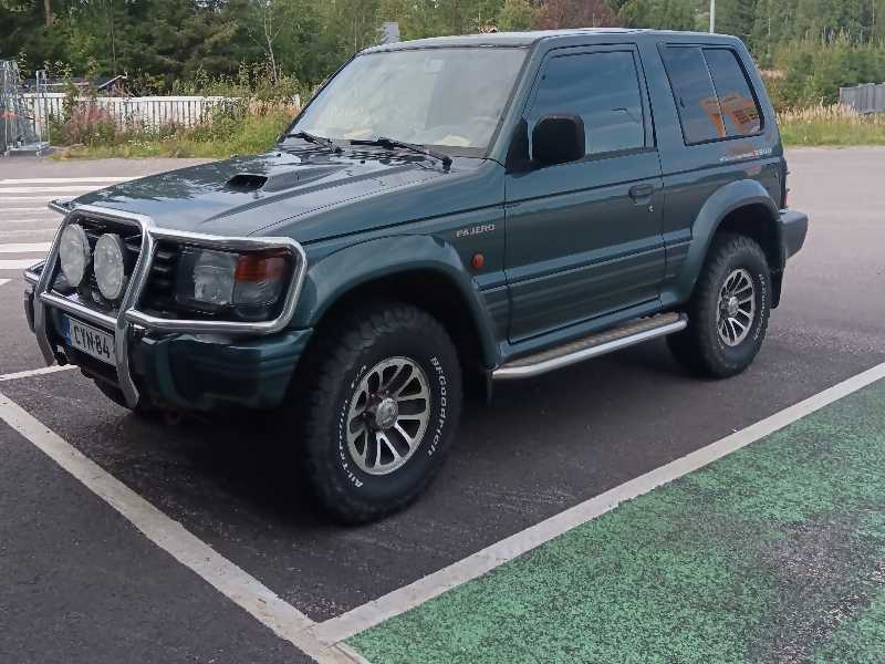 Mitsubishi Pajero spotted in Pyhäntä