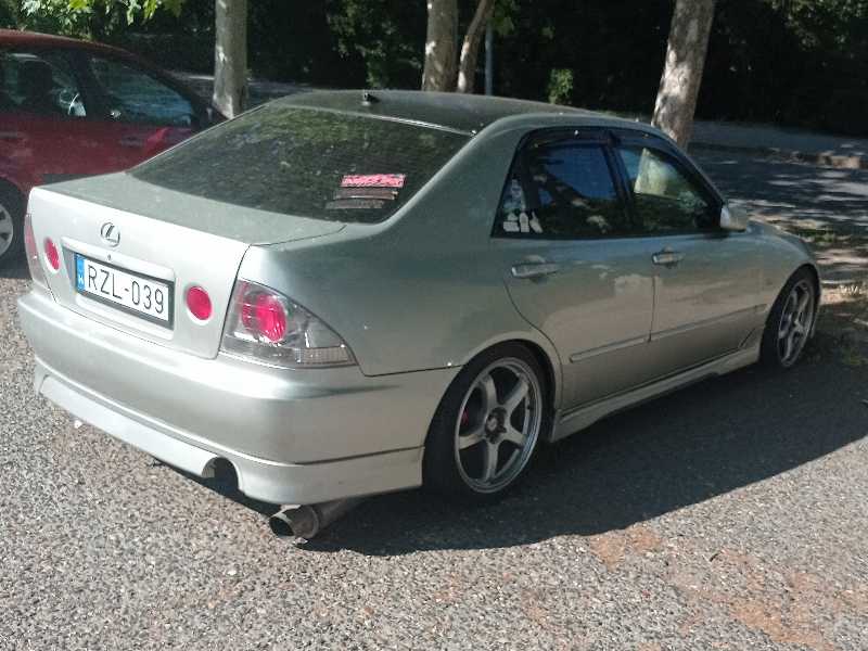Lexus IS200 spotted in Albertirsa