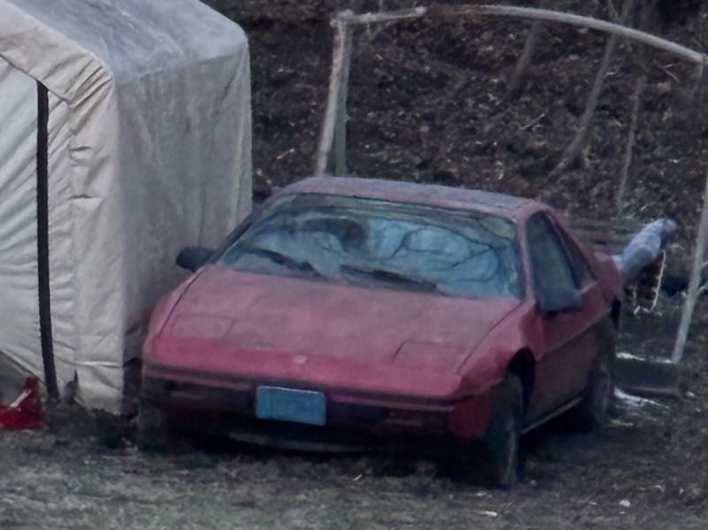 Pontiac Fiero spotted in Lansing