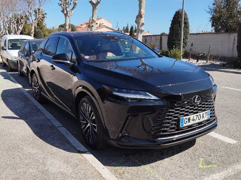 Lexus RX spotted in Toulon