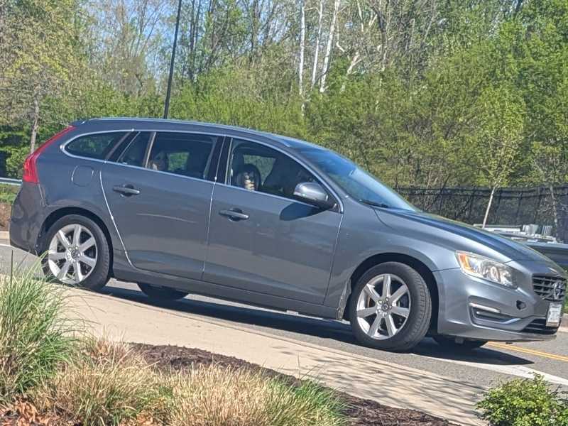 Volvo V60 spotted in Richmond