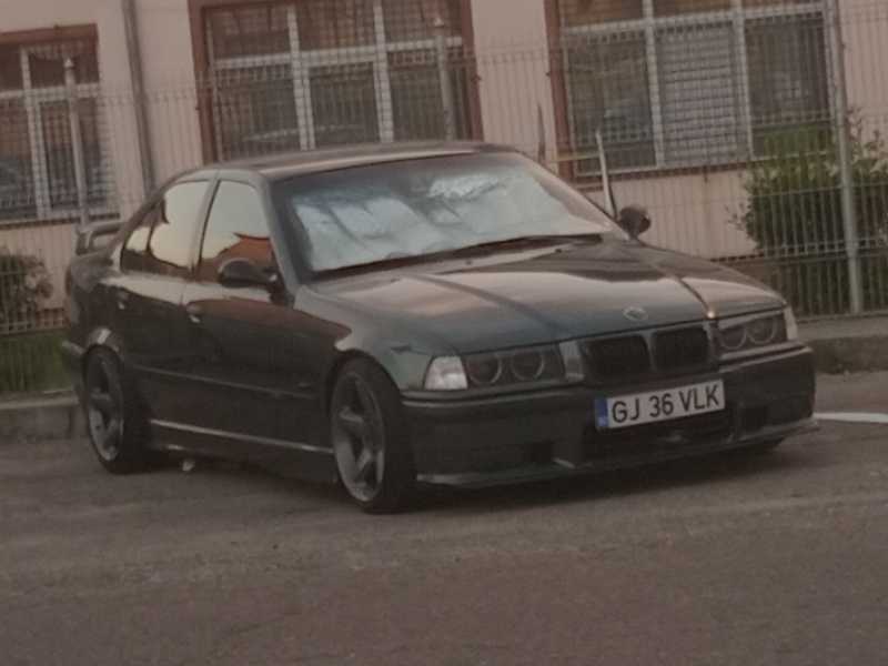 BMW 3 Series (1997) spotted in Râmnicu Vâlcea, Romania
