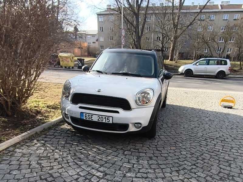Mini Countryman spotted in Prague