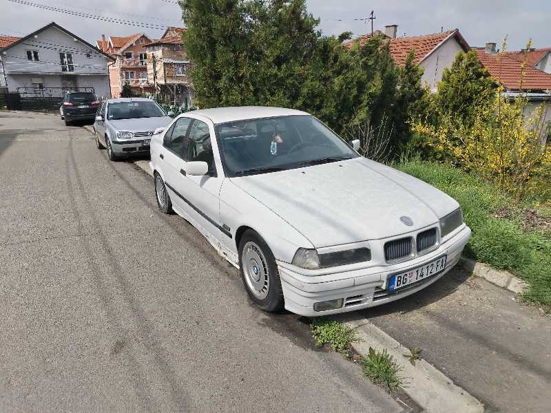 BMW 3 Series (1998) spotted in Belgrade, Serbia