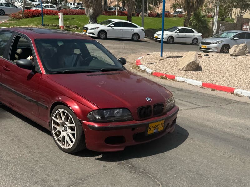 BMW 3 Series (2000) spotted in Eilat, Egypt