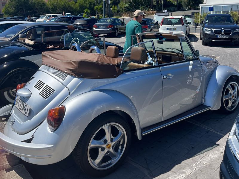 Volkswagen Beetle Convertible spotted in Lisbon