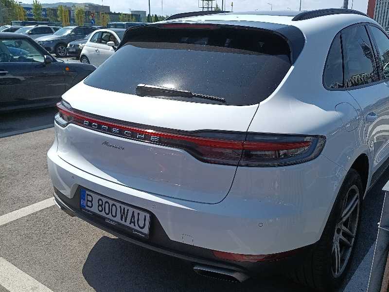 Porsche Macan (2022) spotted in Braşov, Romania