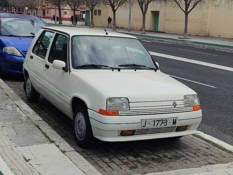 Renault 5 spotted in Jerez de la Frontera
