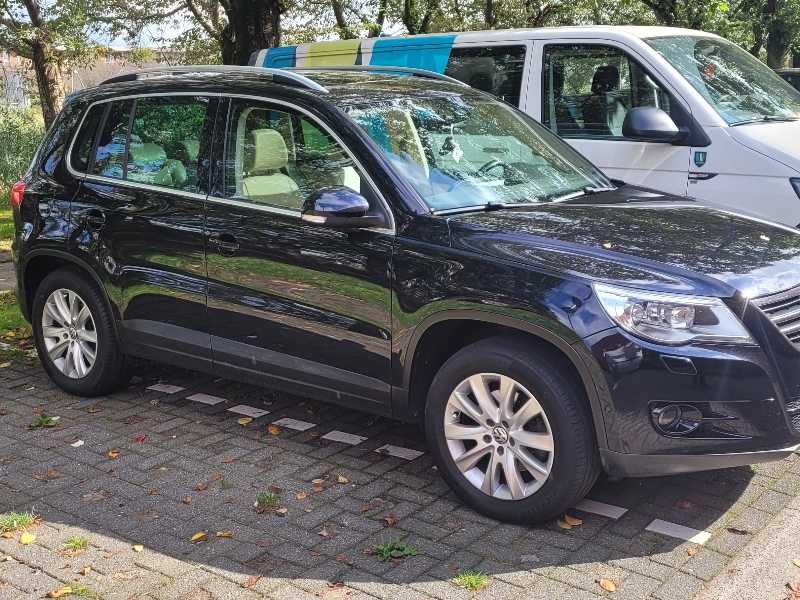 Volkswagen Tiguan spotted in Almere Stad