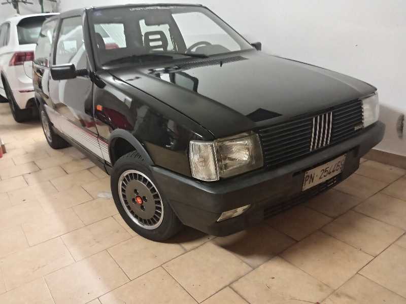 Fiat Uno spotted in Monza