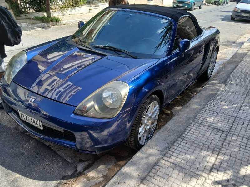Toyota MR2 Spyder spotted in Makrakómi