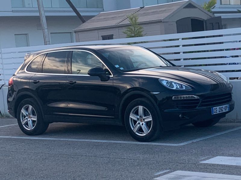 Porsche Cayenne spotted in Vasto