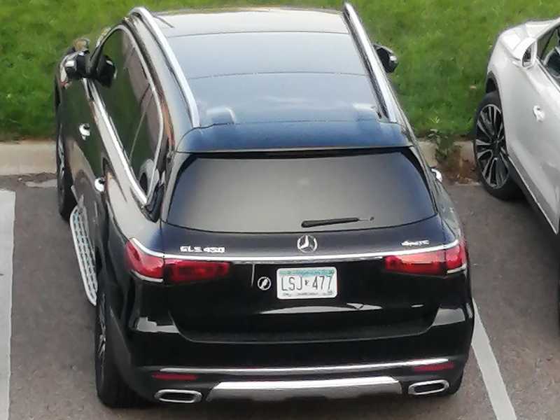 Mercedes-Benz GLS 450 spotted in Randall