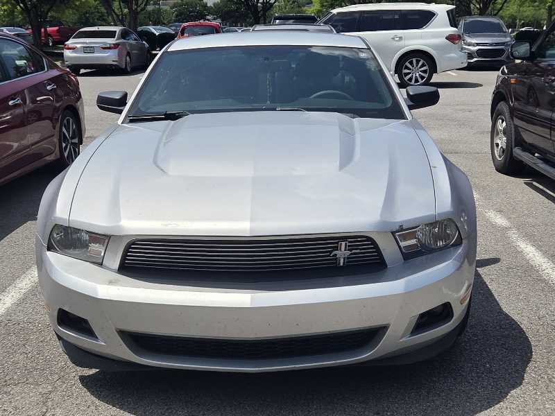 Ford Mustang (2012) spotted in Nashville, United States
