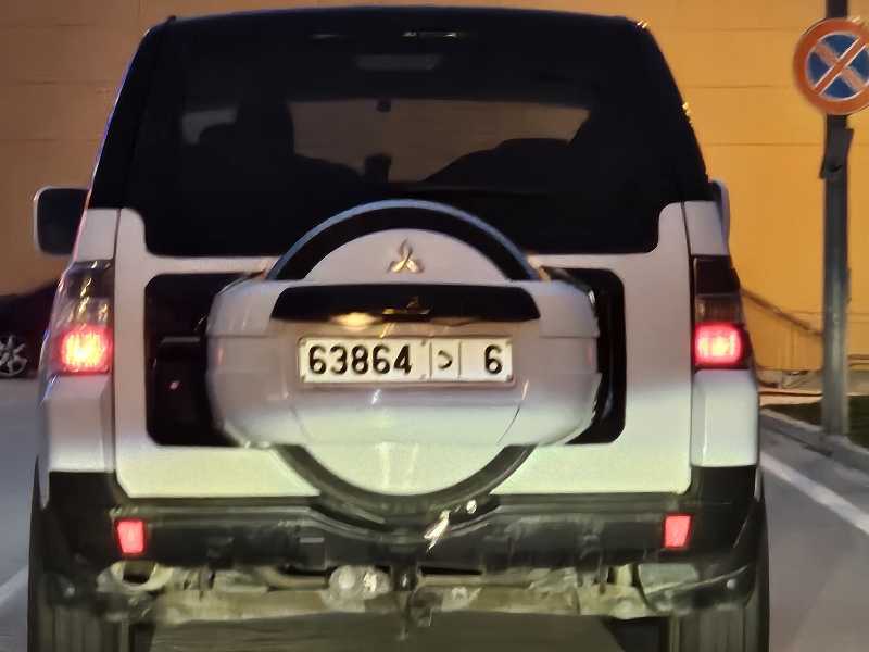 Mitsubishi Pajero spotted in Fermo