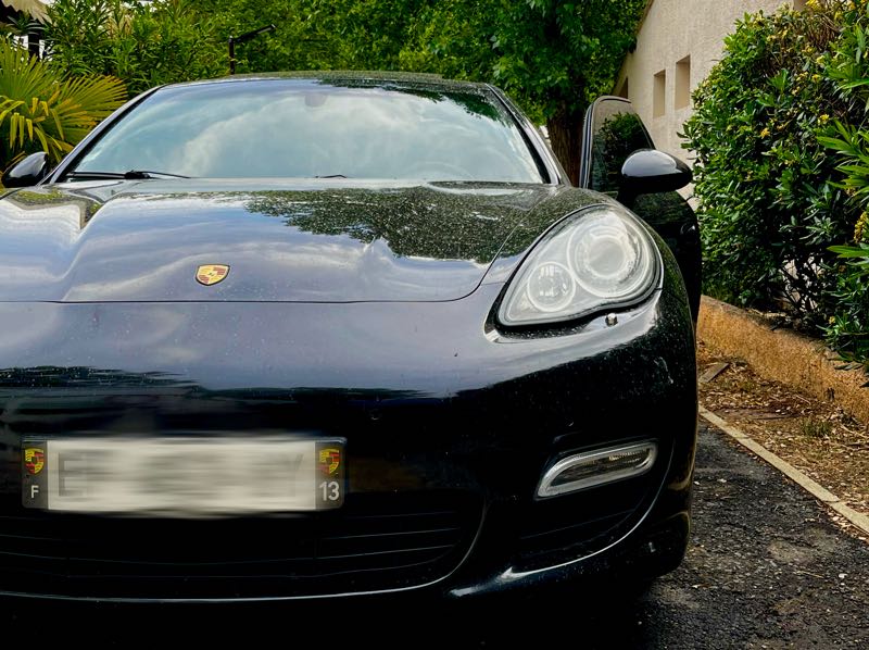 Porsche Panamera spotted in Béziers