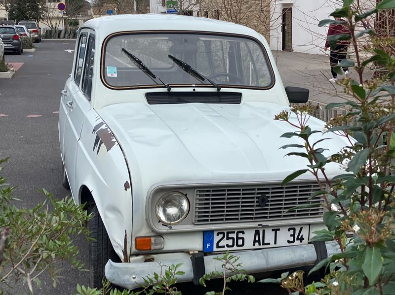 Renault 4 spotted in Montpellier