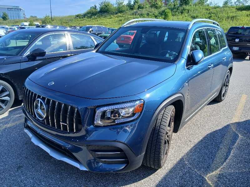 Mercedes-Benz GLB spotted in Jamestown