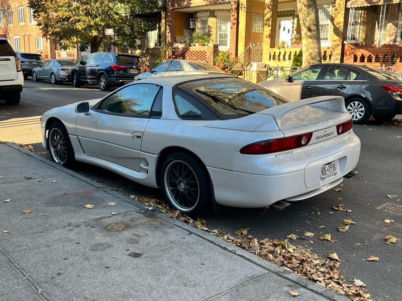 Mitsubishi 3000GT spotted in New York City
