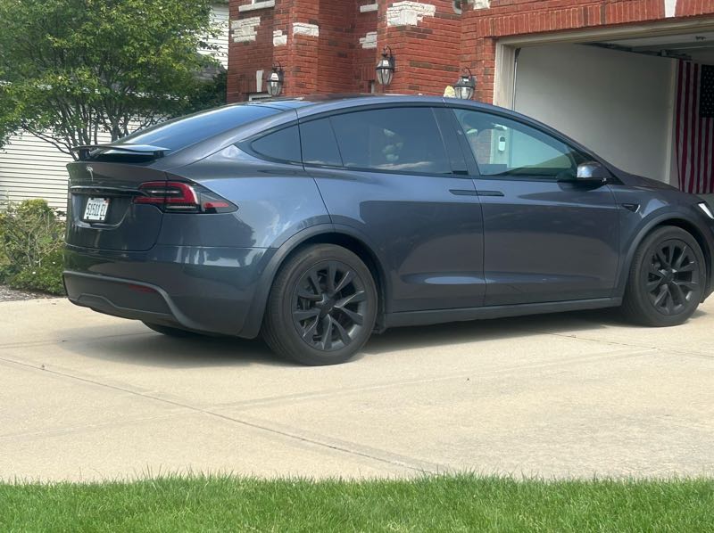 Tesla Model X spotted in Clay
