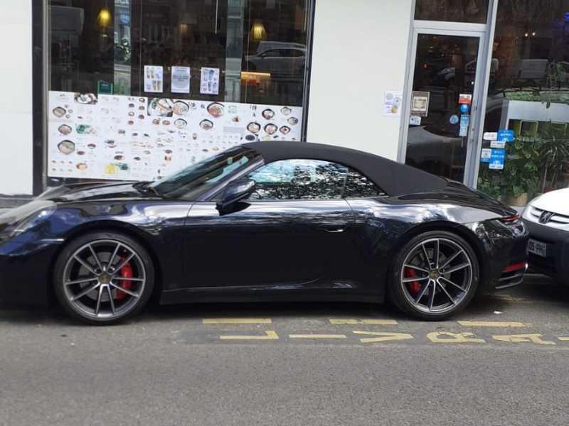 Porsche 911 Carrera S Cabriolet spotted in Paris