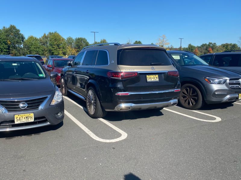 Mercedes-Benz GLS (2021) spotted in Trenton, United States