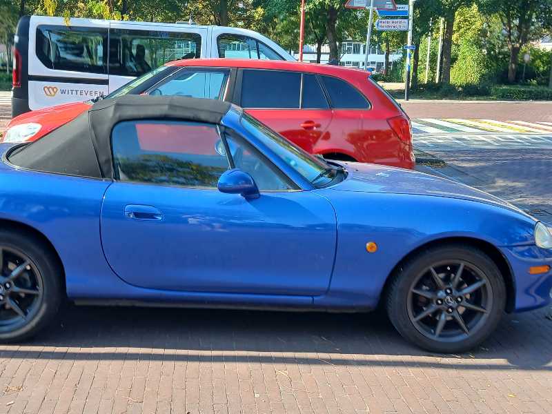 Mazda MX-5 Miata (1999) spotted in Lelystad, The Netherlands