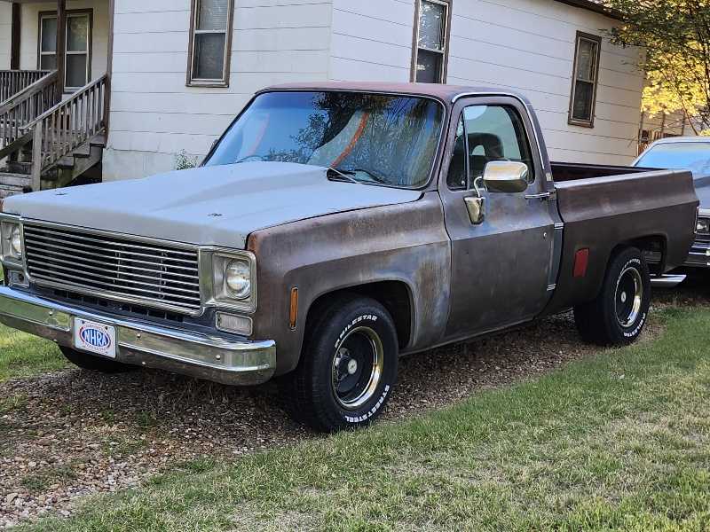 Chevrolet C/K 10 spotted in Pratt