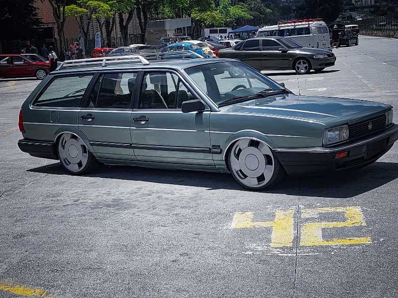 Volkswagen Passat (1990) spotted in São Bernardo do Campo, Brazil